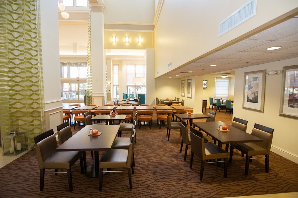 Hilton Garden Inn Dallas/Market Center Restaurant photo