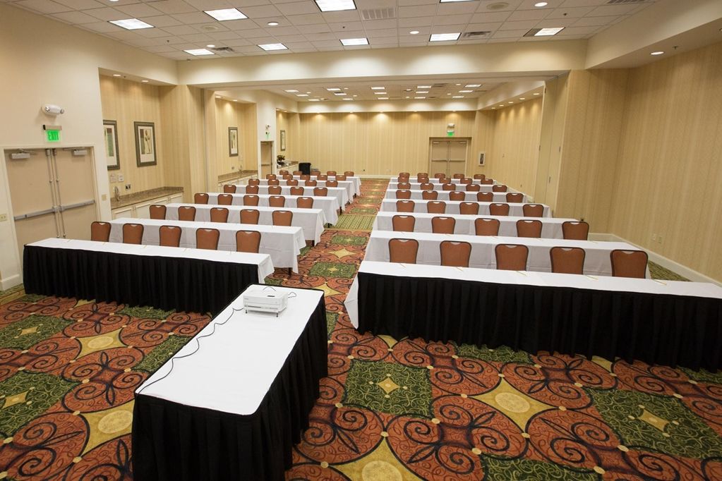 Hilton Garden Inn Dallas/Market Center Facilities photo
